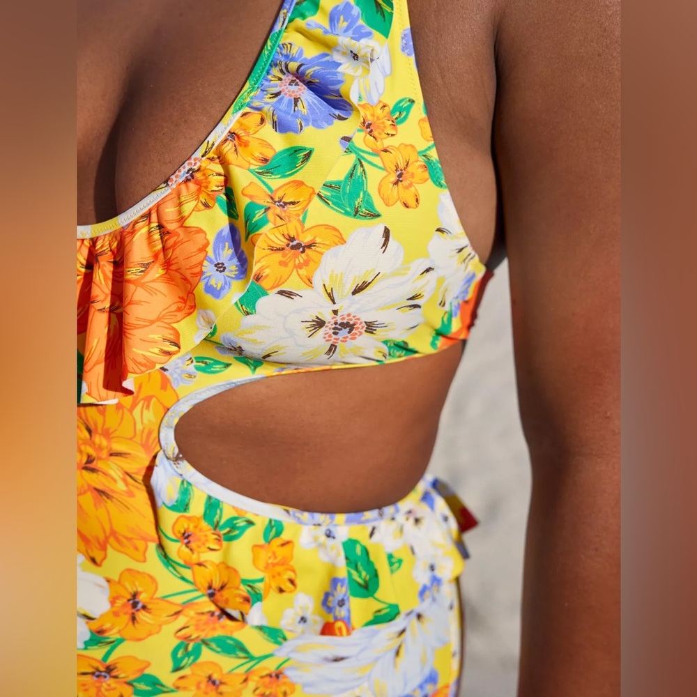 NWT Aerie Floral Ruffle Halter Cut Out One Piece Swimsuit - Picture 4 of 7